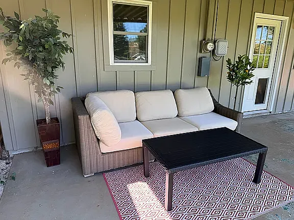 3512 N Kingsley Dr — Photo 3