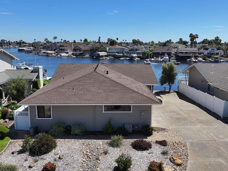 1st image of 4839 Cabrillo Point