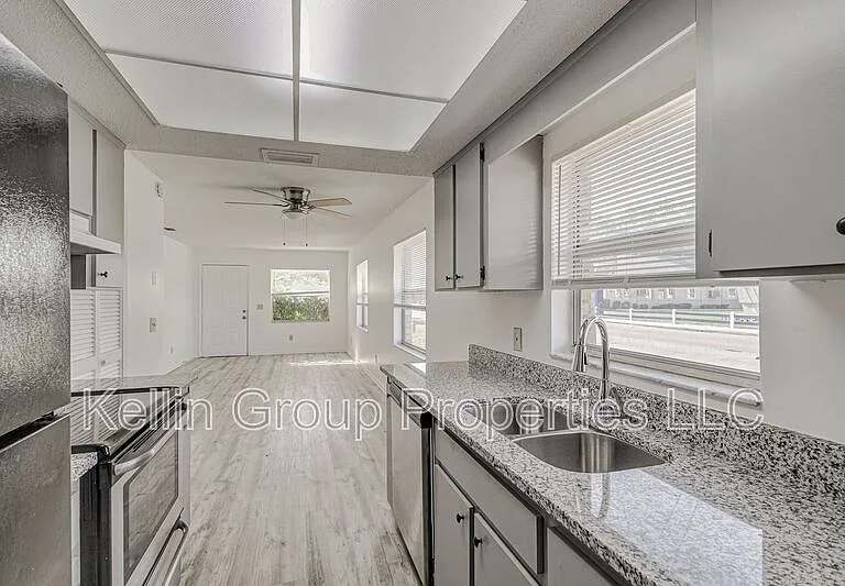 401 Big Cedar Way #A — Photo 10