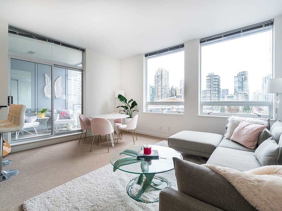 1st image of 638 Beach Cres #1106