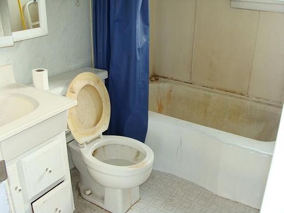 5th image of 2424 E Heroy Ave