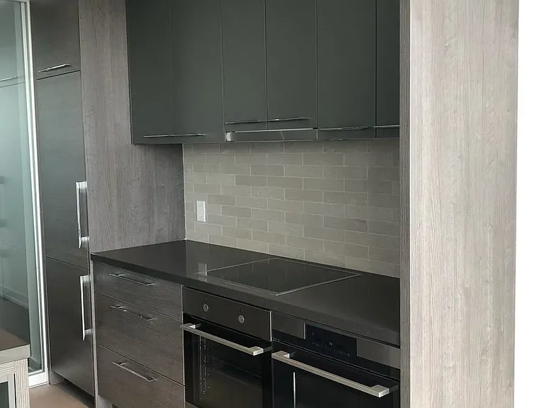 488 University Ave #4609 — Photo 3
