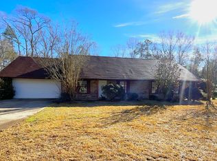 213 Old Oak Ln, Leesville, LA 71446