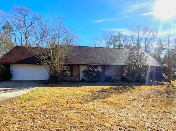 213 Old Oak Ln, Leesville, LA 71446