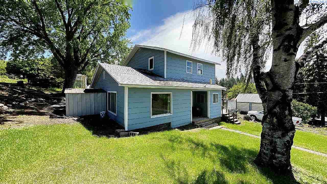 220 N Bridge St, Palouse, WA 99161 Zillow