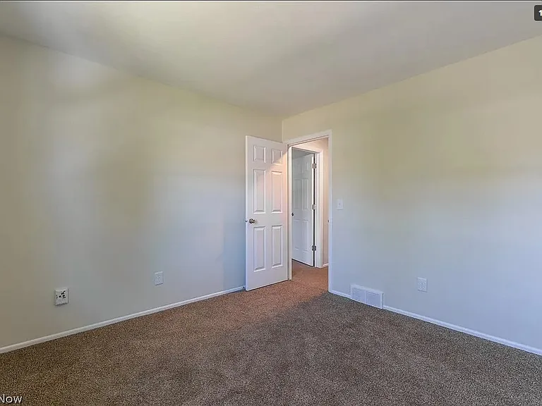 7970 Mentor Ave #D01 — Photo 17