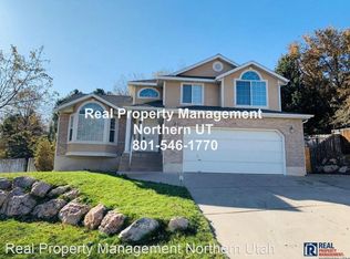 2449 N Sunset Ridge Cir, Layton, UT 84040