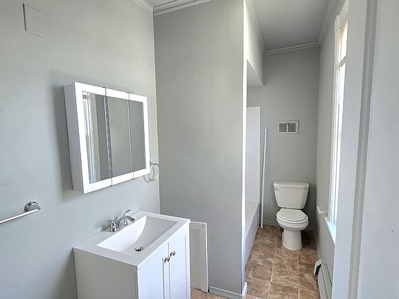 3rd image of 52 E Hancock St APT B
