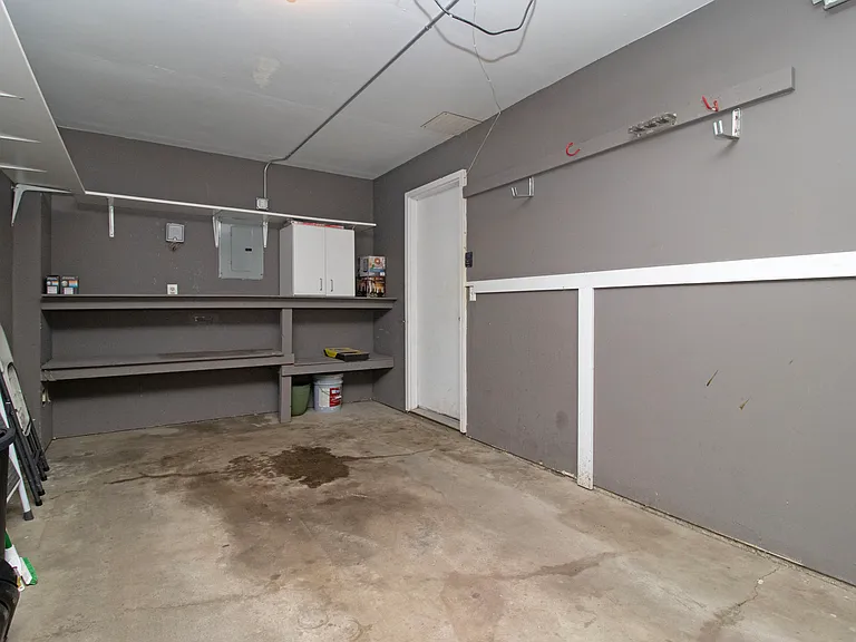 7626 Wedgewood Ct N — Photo 20
