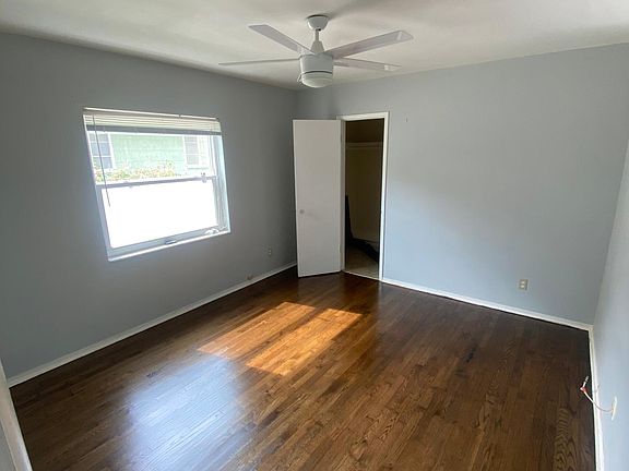 5th image of 2161 8th Ave N #1
