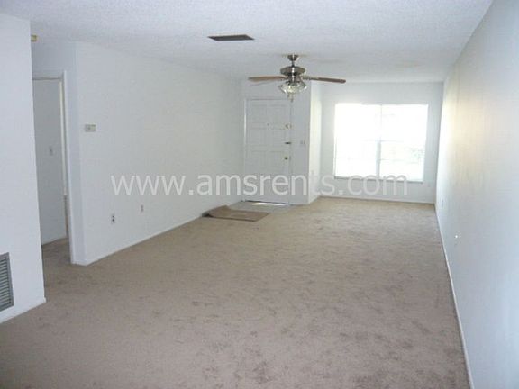 5th image of 202 Esplanade 106 Way