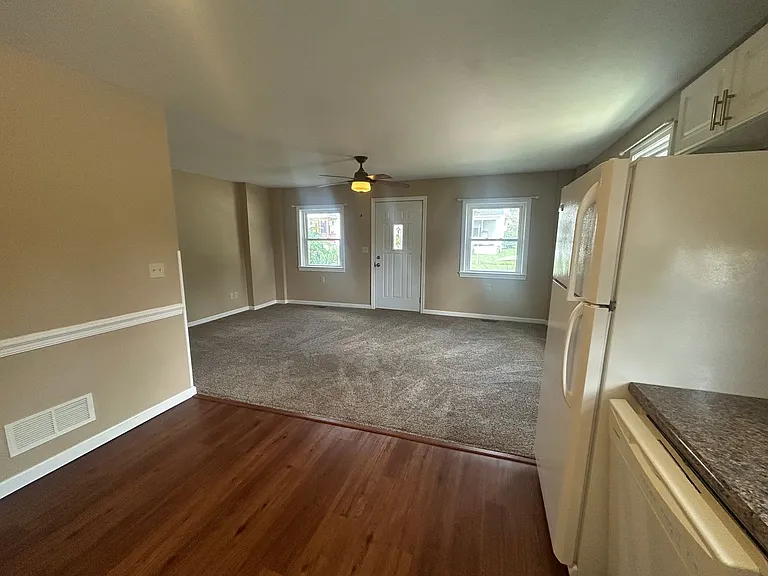 61 Columbia Ave — Photo 6