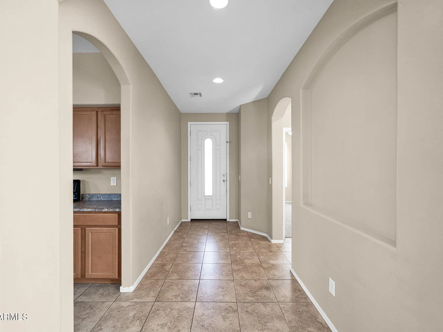 4 bed, 3.0 bath, 2537 sqft, $2,500 — Photo 4