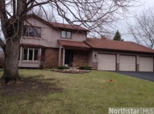 1813 Rolling Green Curv, Mendota Heights, MN 55118