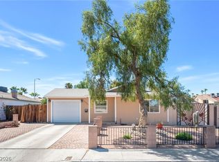 2524 Valparaiso St, Las Vegas, NV 89108