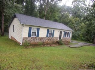 3102 Kendale Dr, Sanford, NC 27332