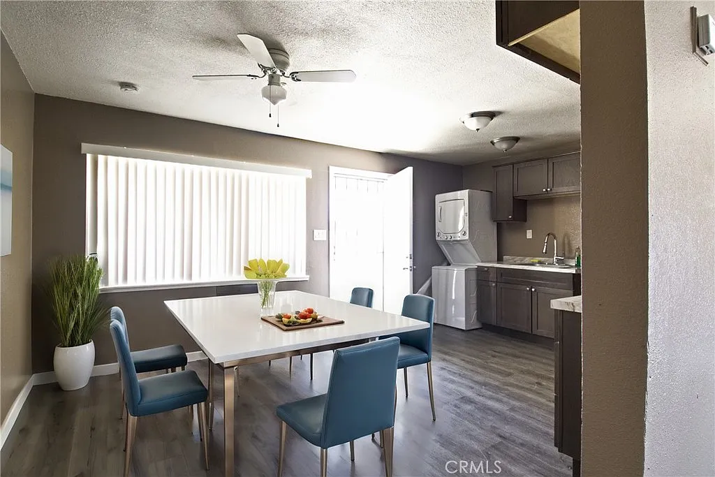 2 bed, 825 sqft, $1,100 — Photo 4