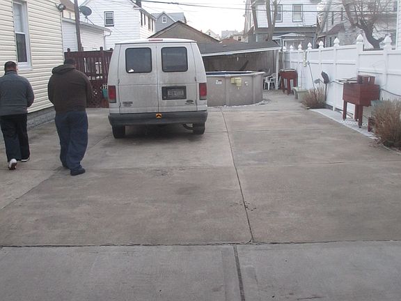 5th image of 10504 131st St