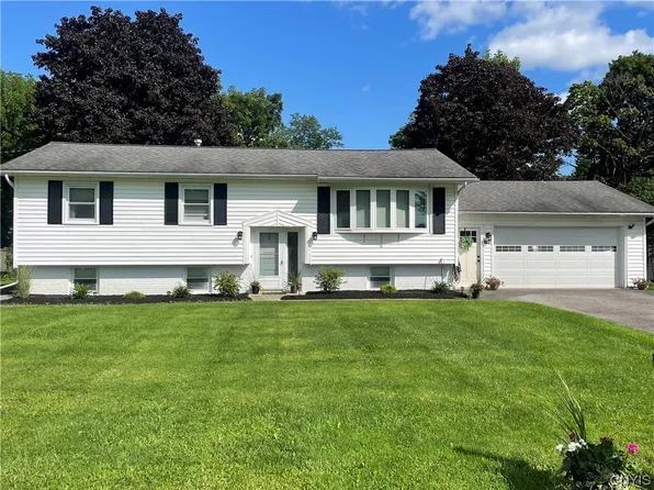 8744 Pepper Ave, Rome, NY 13440