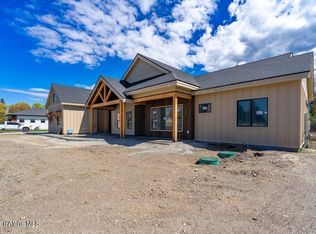 5712 N Davenport St, Dalton Gardens, ID 83815