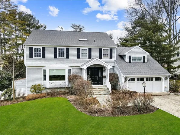 15 Boxwood Place, Rye Brook, NY 10573