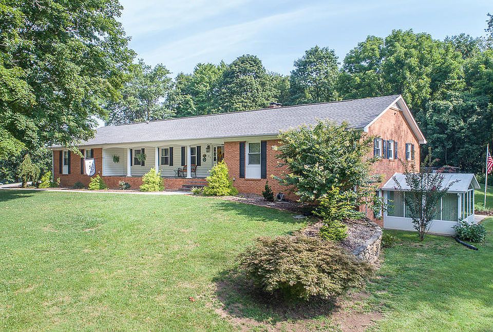 1st image of 766 Orchard Lake Dr