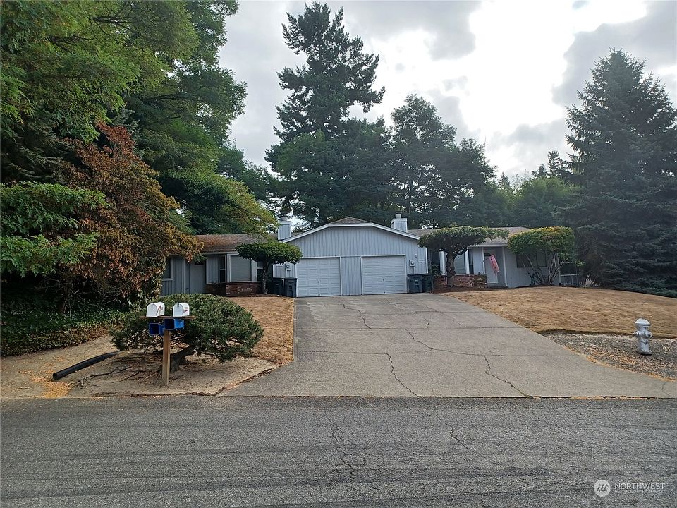 1st image of 11213 11215 89th Avenue Ct E