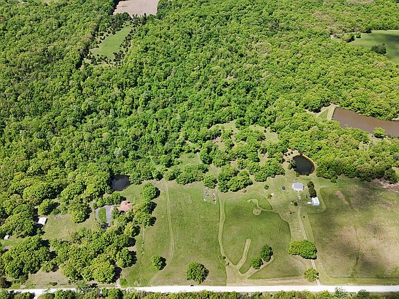 3rd image of 2320 County Rd