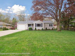 5205 E Brookfield Dr, East Lansing, MI