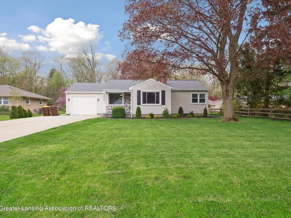 5205 E Brookfield Dr, East Lansing, MI 48823