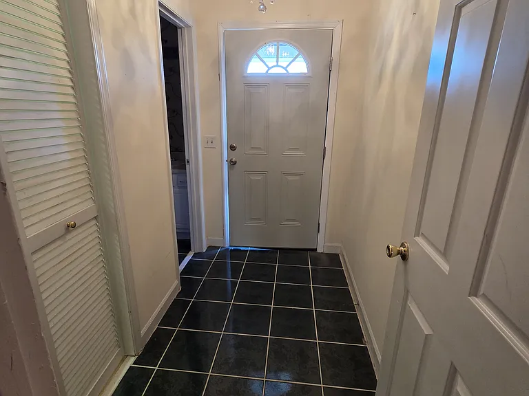 1861 Quail Ridge Rd #F — Photo 6