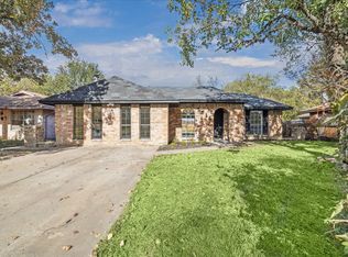 5515 Knightwood St, Houston, TX 77016