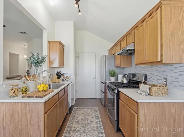 309 Dana Dr, Hutto, TX 78634