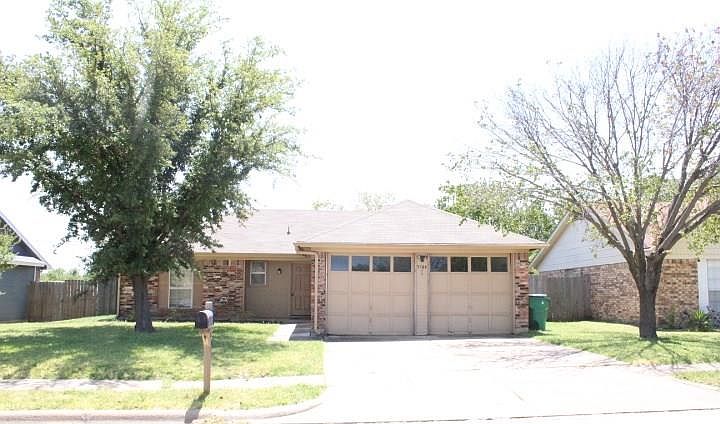 1st image of 5744 Greenfield Dr