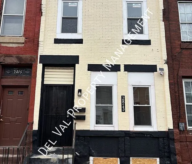 2813 N 9th St — Photo 1