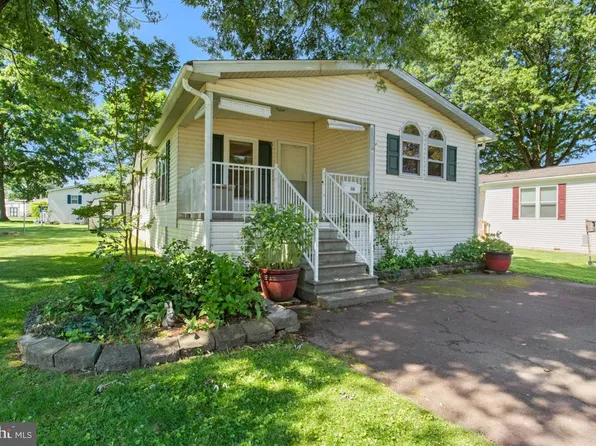 116 Hickory Dr, Hatfield, PA 19440