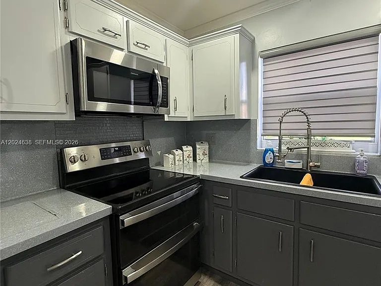5300 Washington St #H140 — Photo 21