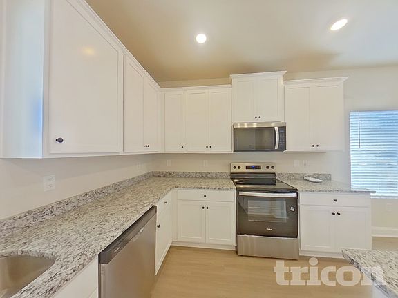5th image of 6442 Fairford Dr