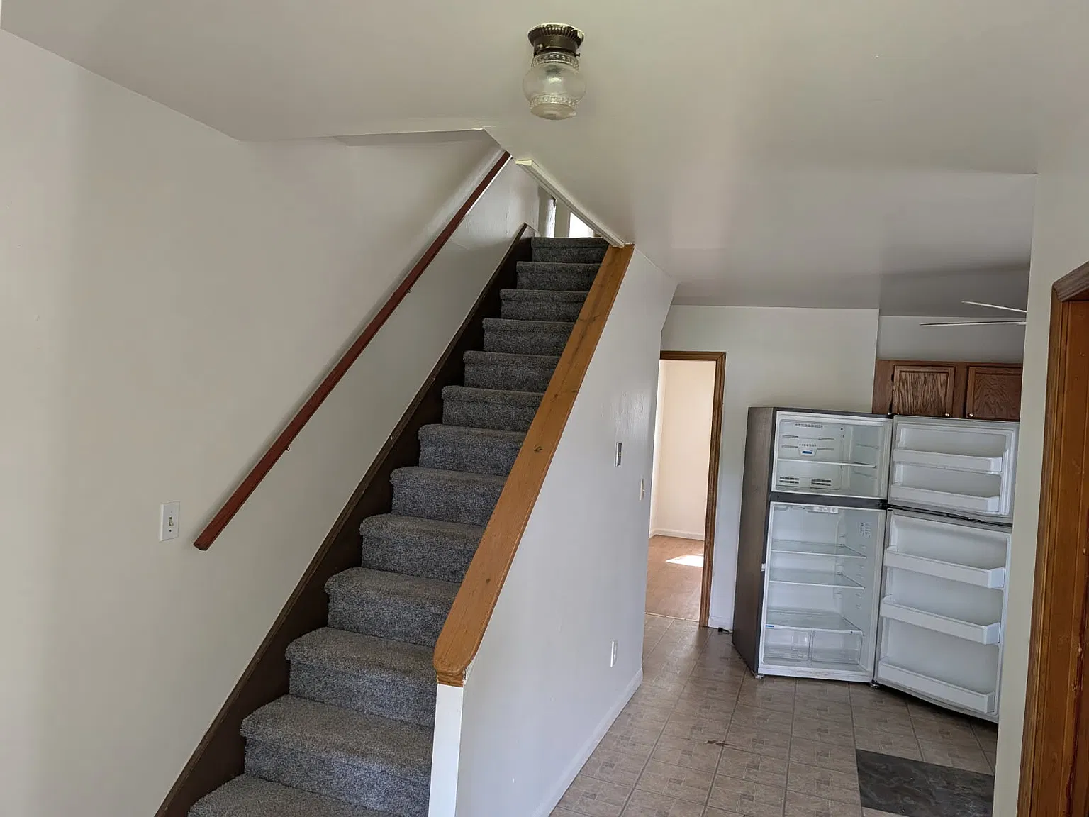 3 bed, 950 sqft, $1,295 — Photo 3
