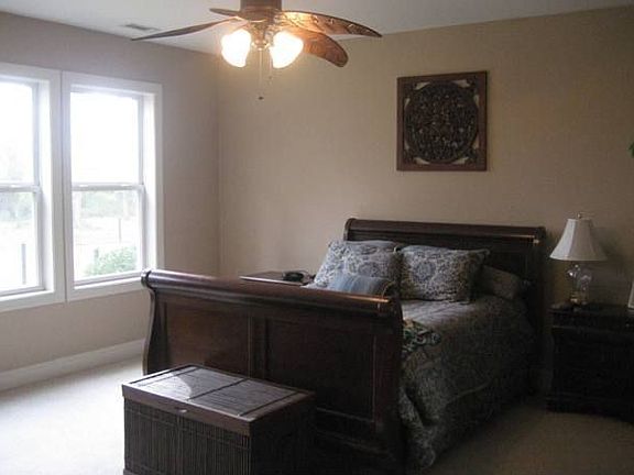 5th image of 8 River Club Dr