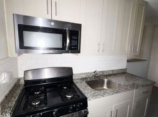 35 Oliver St #3C, Brooklyn, NY 11209