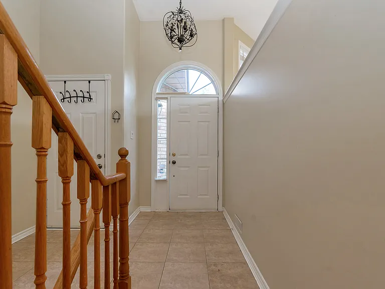 49 Logan Ct #UL - 49 LOGAN CRT — Photo 6