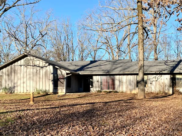 3050 Laticana Dr, Camden, AR 71701