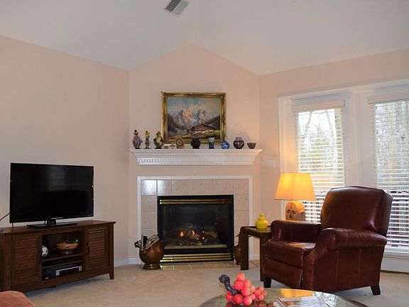 2nd image of 12118 Belmont Park Cir