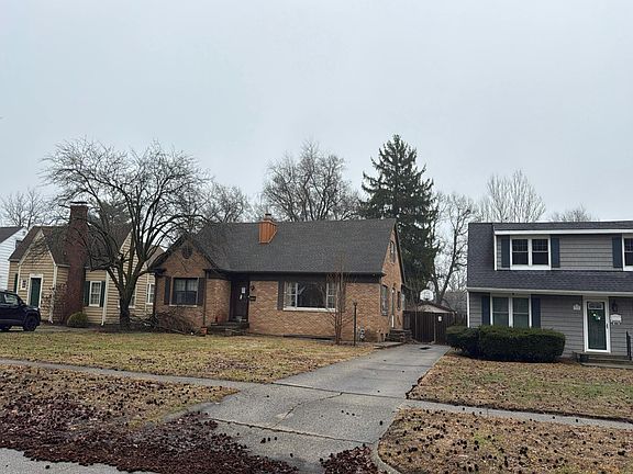 2nd image of 2016 S Walnut St