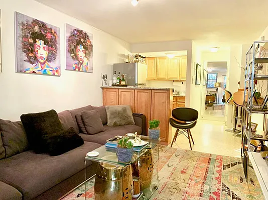 Rented by Ethan Blinder, LREB | media 2