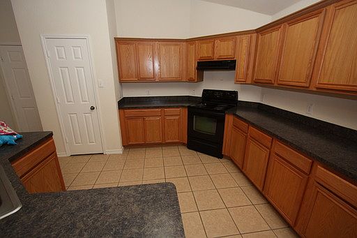 5th image of 3805 Carlsbad Way