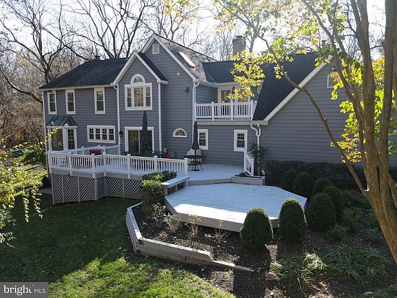 5th image of 9120 Maria Ave