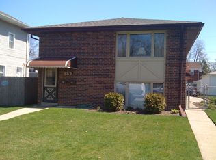 8219 Meadow Ln, Munster, IN 46321