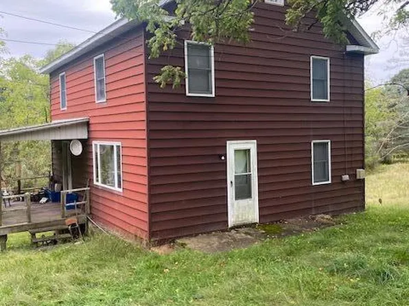 425 Hazle St, Sugarloaf, PA 18249